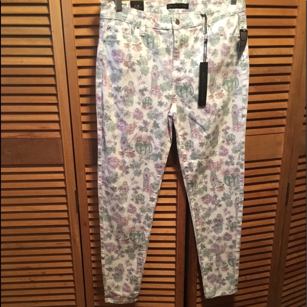 Truth + Theory Super Soft Stretch Skinny Jeans